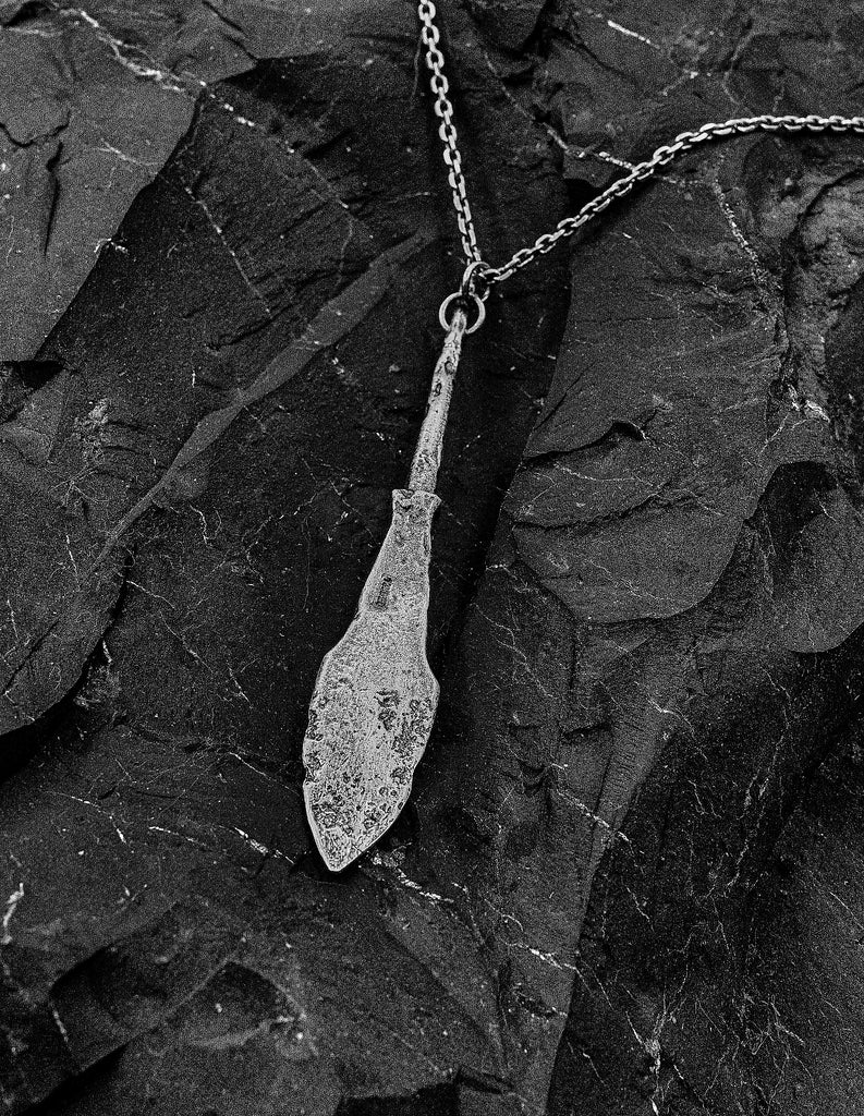 Pendant Arrow Thin